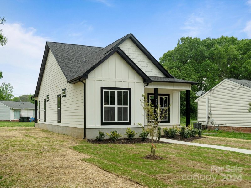 Property image 4 at 1050 Henderson Street, Rock Hill, SC 29730