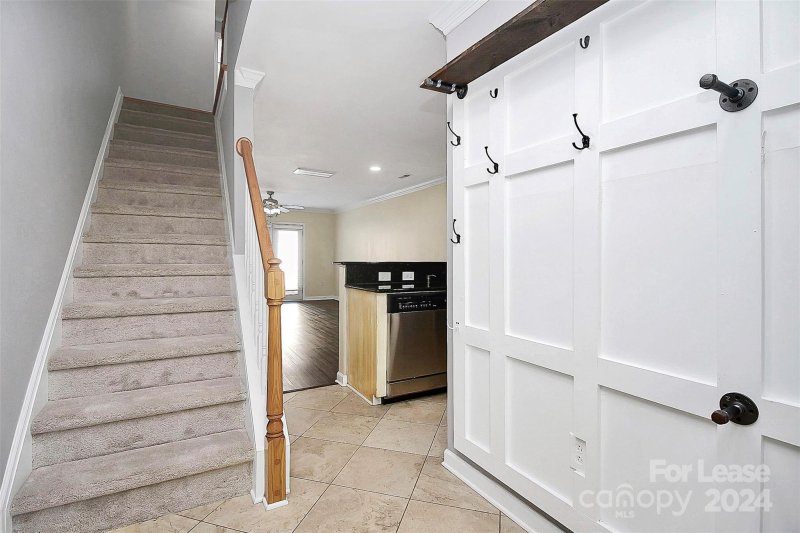 Property image 3 at 1218 Green Oaks Lane, Charlotte, NC 28205