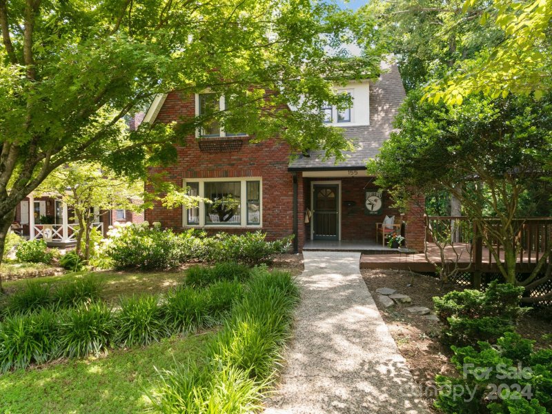 Property image 3 at 155 Tacoma Circle, Asheville, NC 28801