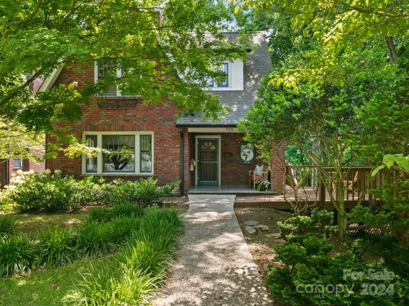 Property image 4 at 155 Tacoma Circle, Asheville, NC 28801