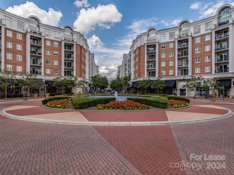 Property image 2 at 4620 Piedmont Row Drive, Charlotte, NC 28210