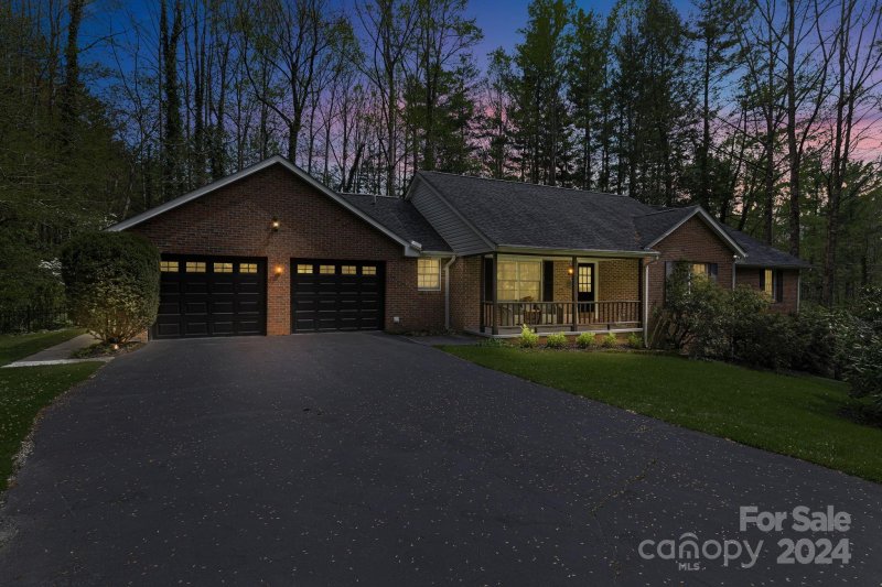 Property image 2 at 231 Raintree Drive, Hendersonville, NC 28791