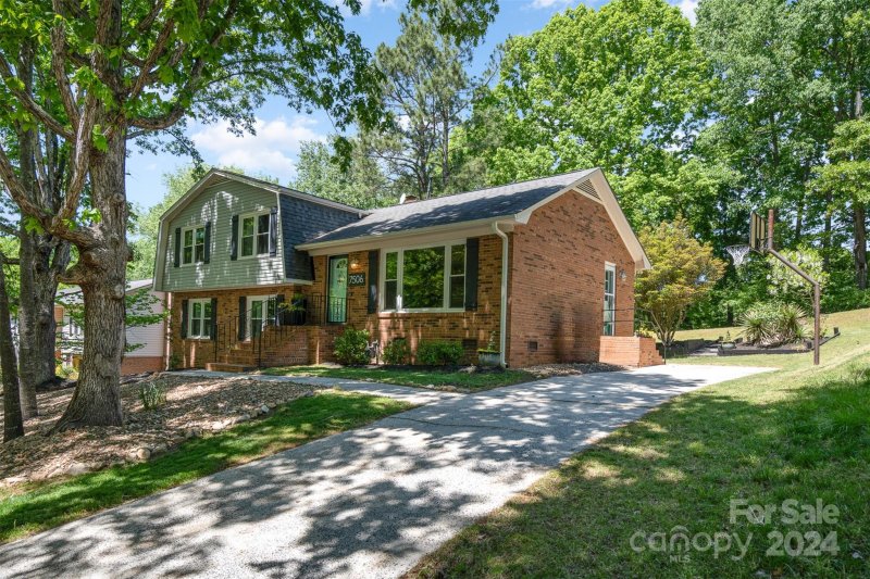 Property image 4 at 7506 Kilcullen Drive, Charlotte, NC 28270