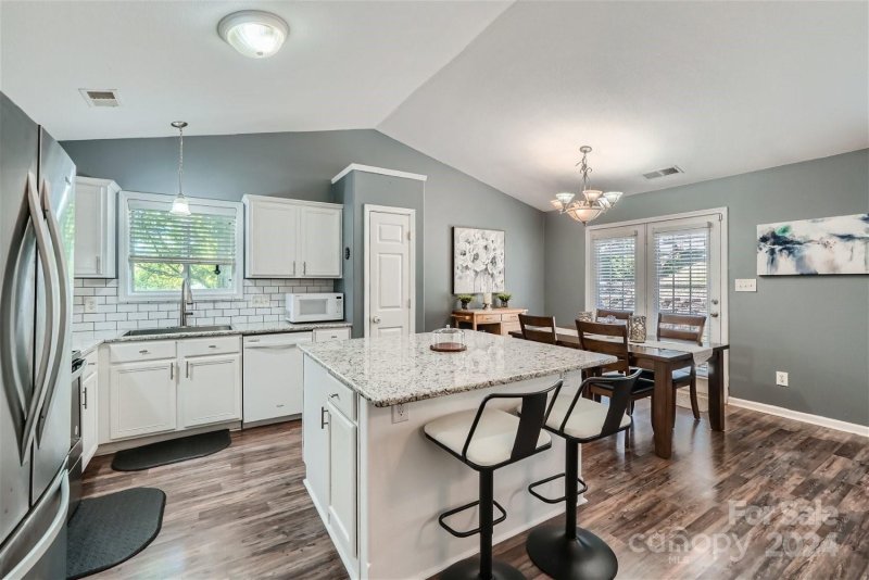 Property image 5 at 112 Crest Oak Lane, Mount Holly, NC 28120