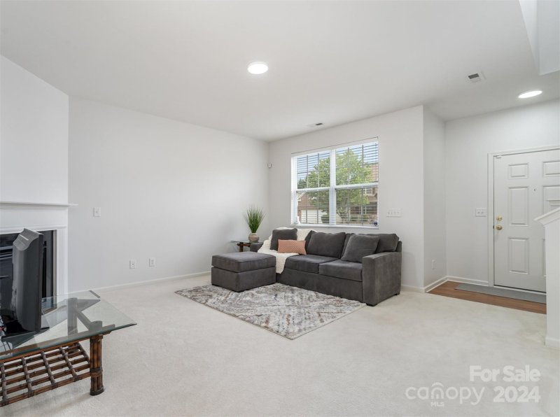 Property image 4 at 2018 Savannah Hills Drive, Matthews, NC 28105