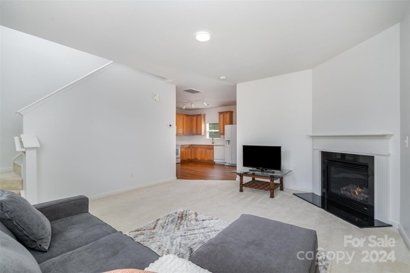 Property image 5 at 2018 Savannah Hills Drive, Matthews, NC 28105