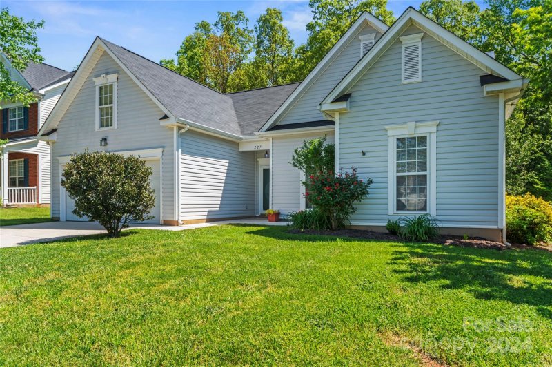 Property image 3 at 227 Sweet Martha Drive, Mooresville, NC 28115