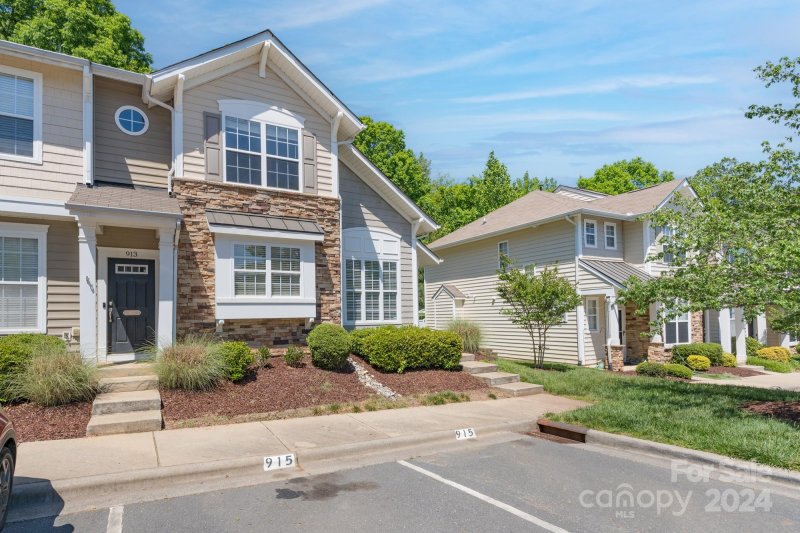 Property image 2 at 915 Copperstone Lane, Fort Mill, SC 29708