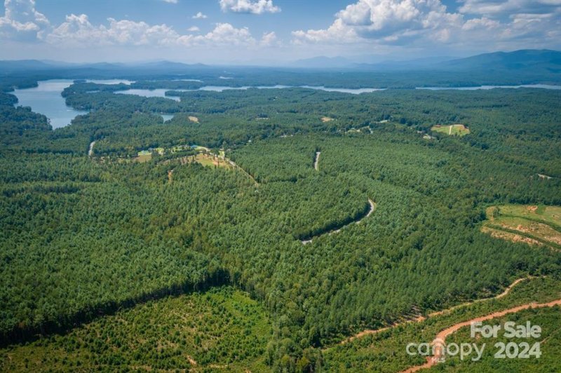 Property image 5 at 1082 Greene Court, Morganton, NC 28655