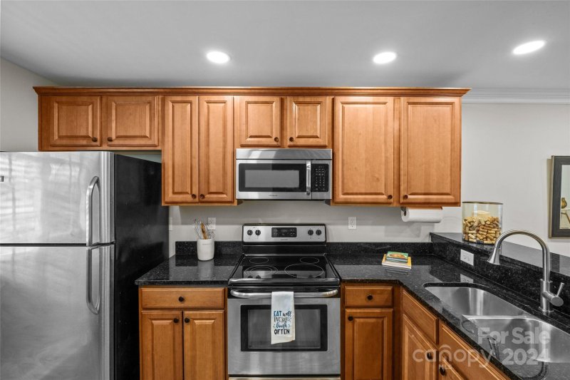 Property image 5 at 1217 Green Oaks Lane, Charlotte, NC 28205