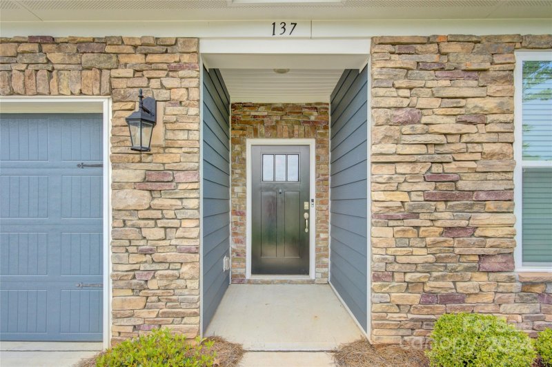 Property image 4 at 137 Cup Chase Drive, Mooresville, NC 28115