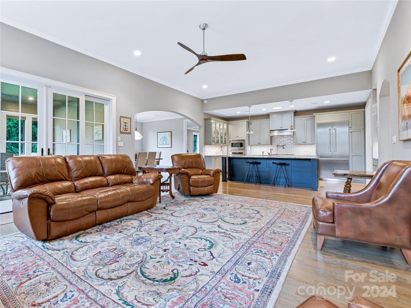 Property image 4 at 47 Chantilly Drive, Asheville, NC 28804