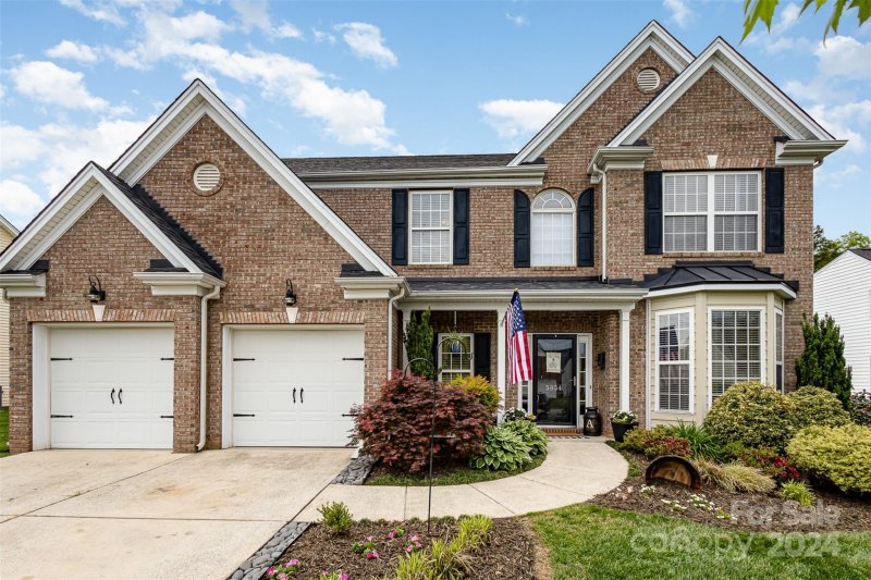 Property image 2 at 5854 Crimson Oak Court, Harrisburg, NC 28075