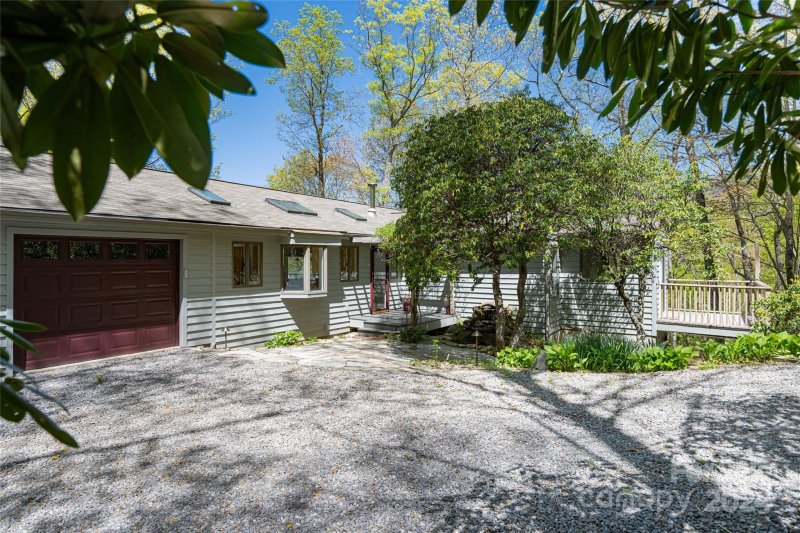 Property image 3 at 118 Lady Slipper Trail, Swannanoa, NC 28778