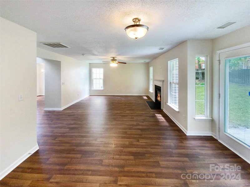 Property image 3 at 1009 Meadowbrook Lane, Concord, NC 28027