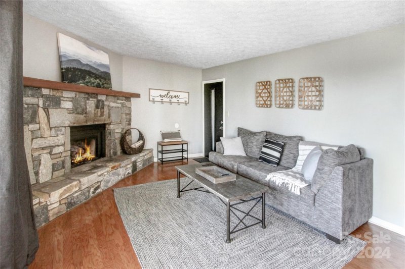 Property image 5 at 121 Toxaway Views Drive, Lake Toxaway, NC 28747