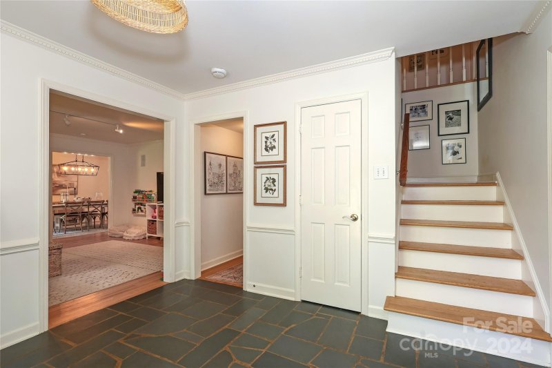 Property image 5 at 2318 Valencia Terrace, Charlotte, NC 28226