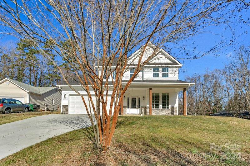 Property image 3 at 7111 Rockwood Forest Lane, Charlotte, NC 28212