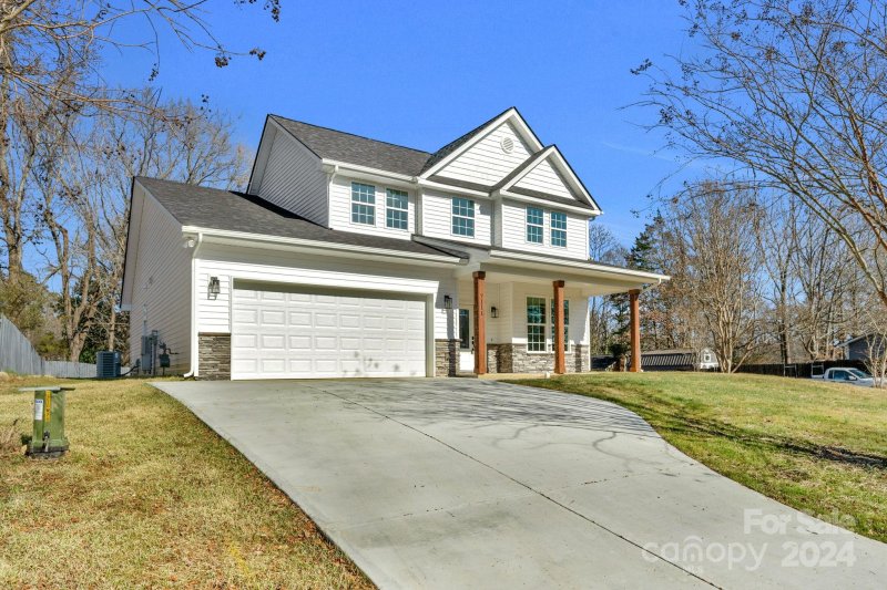 Property image 4 at 7111 Rockwood Forest Lane, Charlotte, NC 28212