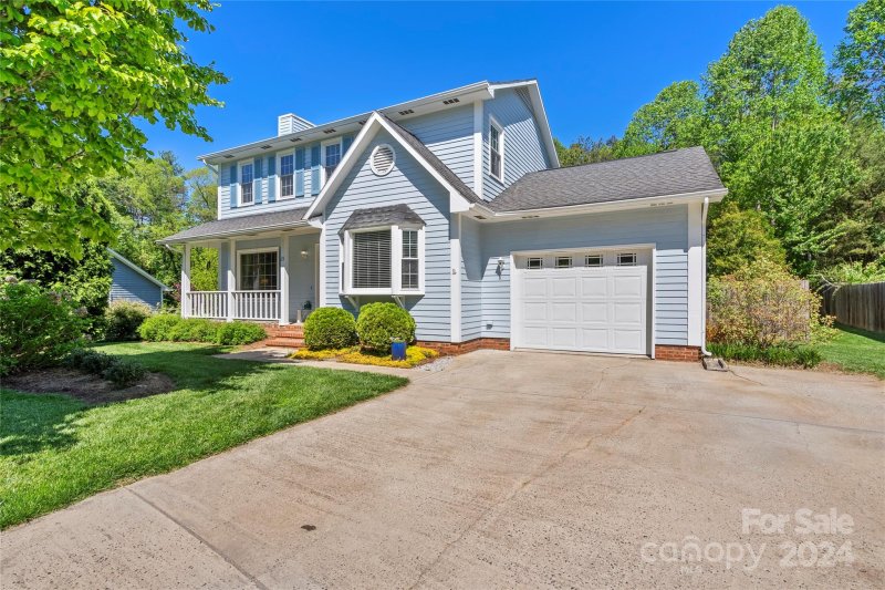 Property image 3 at 23 Marlwood Court, Asheville, NC 28804