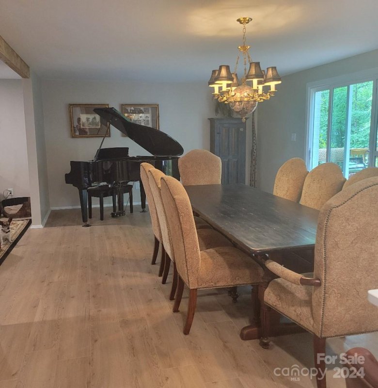 Property image 4 at 6826 Rollingridge Drive, Charlotte, NC 28211