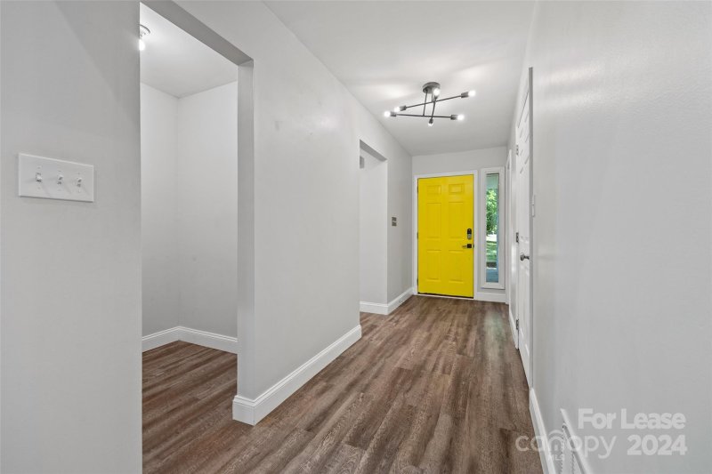 Property image 5 at 6801 Stillmeadow Drive, Charlotte, NC 28277