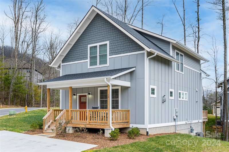 Cedar Cliff Village, Fairview Community