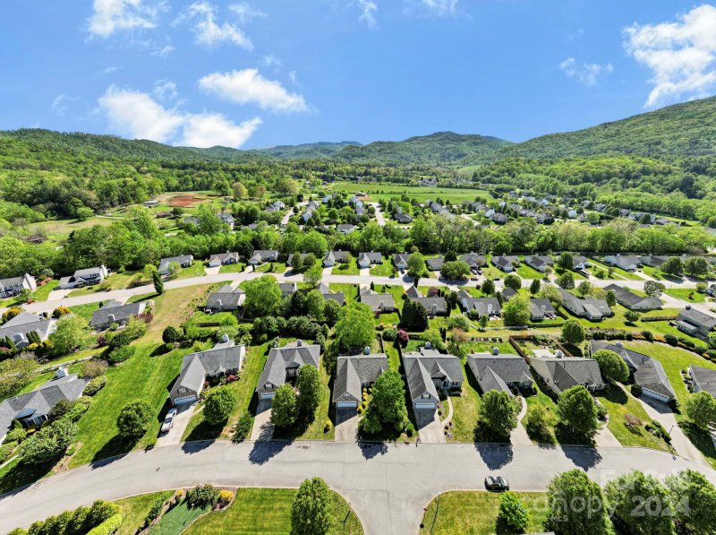 Property image 4 at 93 Farm Valley Road, Fletcher, NC 28732