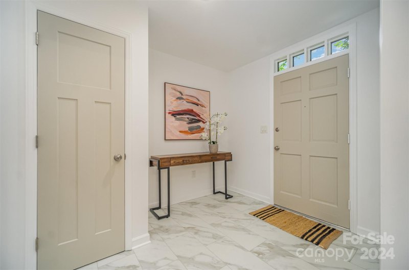 Property image 3 at 1616 Bonnie Lane, Charlotte, NC 28213