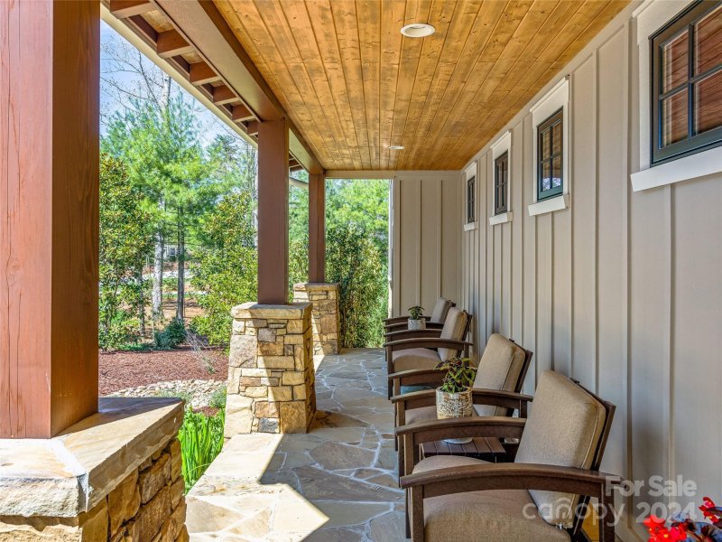 Property image 3 at 5 Stansbury Drive, Asheville, NC 28803