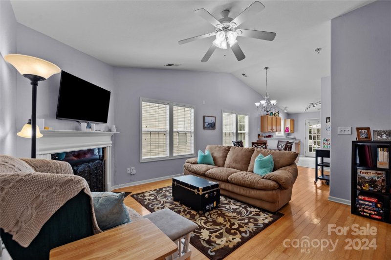 1002 Kansas City Drive