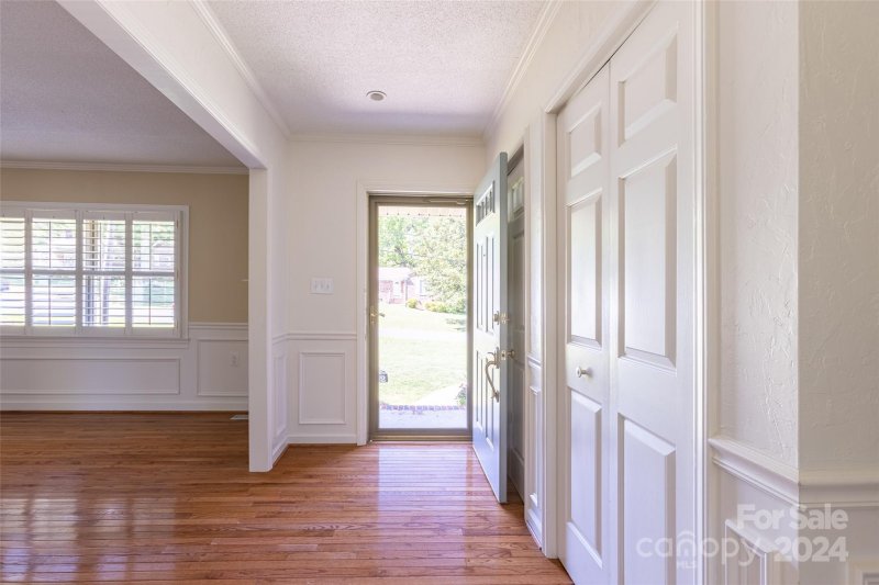 Property image 3 at 212 Walnut Avenue, Mount Holly, NC 28120