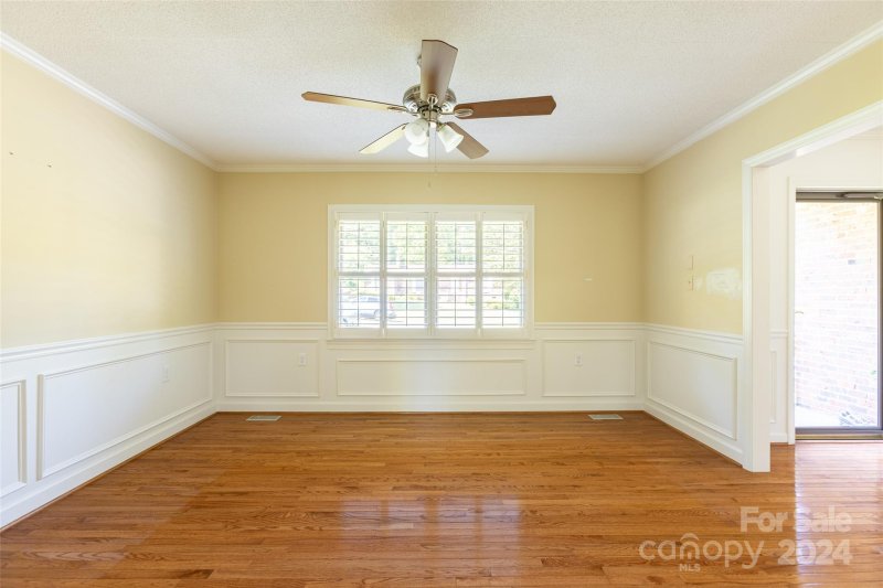 Property image 4 at 212 Walnut Avenue, Mount Holly, NC 28120