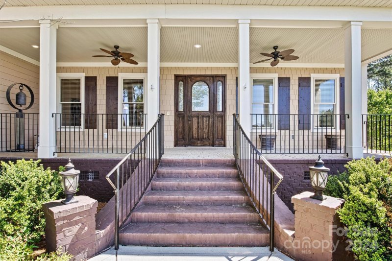 Property image 5 at 7391 Thornblade Court, Denver, NC 28037