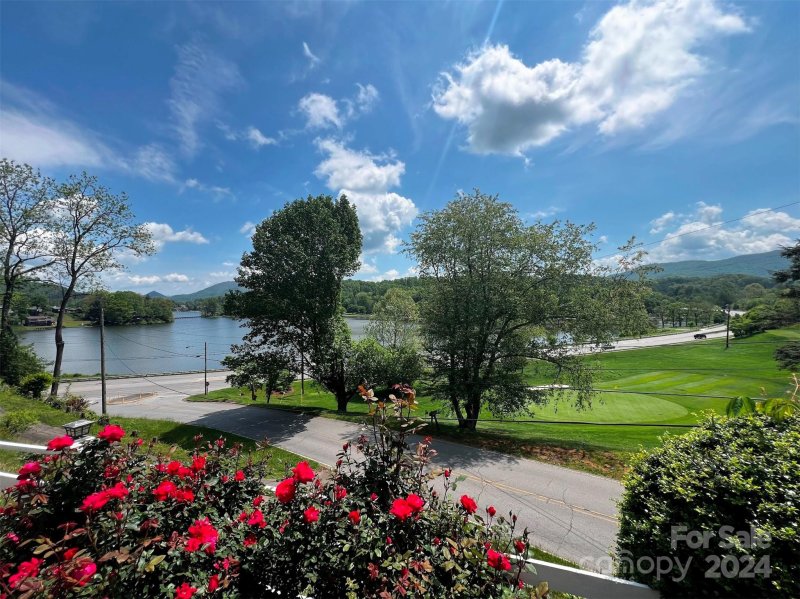 Property image 3 at 27 Links Lane, Waynesville, NC 28786