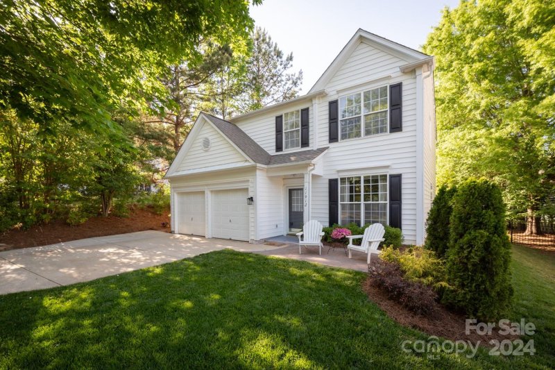 Property image 2 at 11912 Hawick Valley Lane, Charlotte, NC 28277