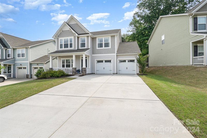 Property image 2 at 5036 Thomasville Drive, Belmont, NC 28012