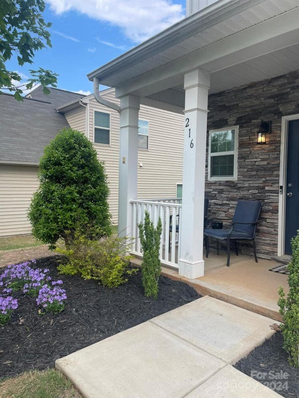 Property image 2 at 216 Kingston Drive, Mount Holly, NC 28120
