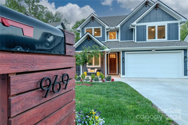 Property image 2 at 969 New Haw Creek Road, Asheville, NC 28805