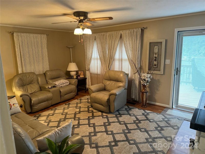 Property image 2 at 517 W Main Street, Maiden, NC 28650