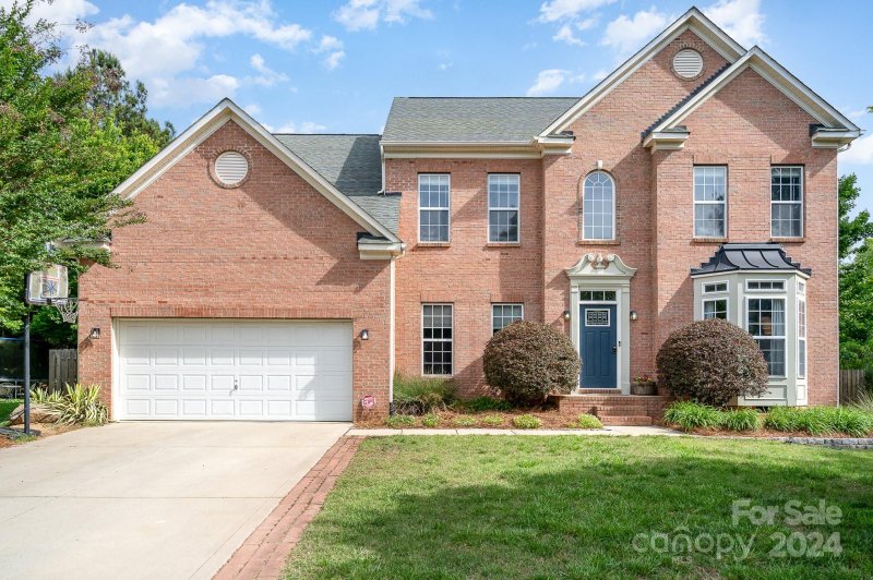 Property image 2 at 808 Thornapple Court, Lake Wylie, SC 29710