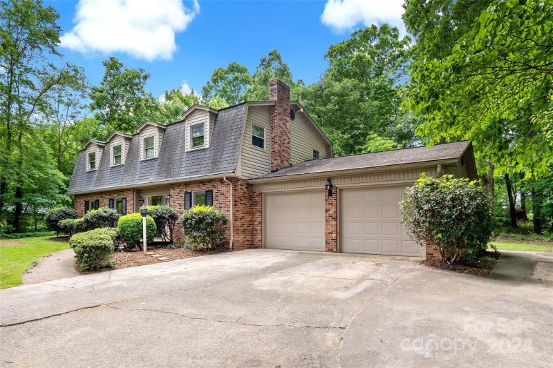 Property image 4 at 221 Camelot Drive, Morganton, NC 28655