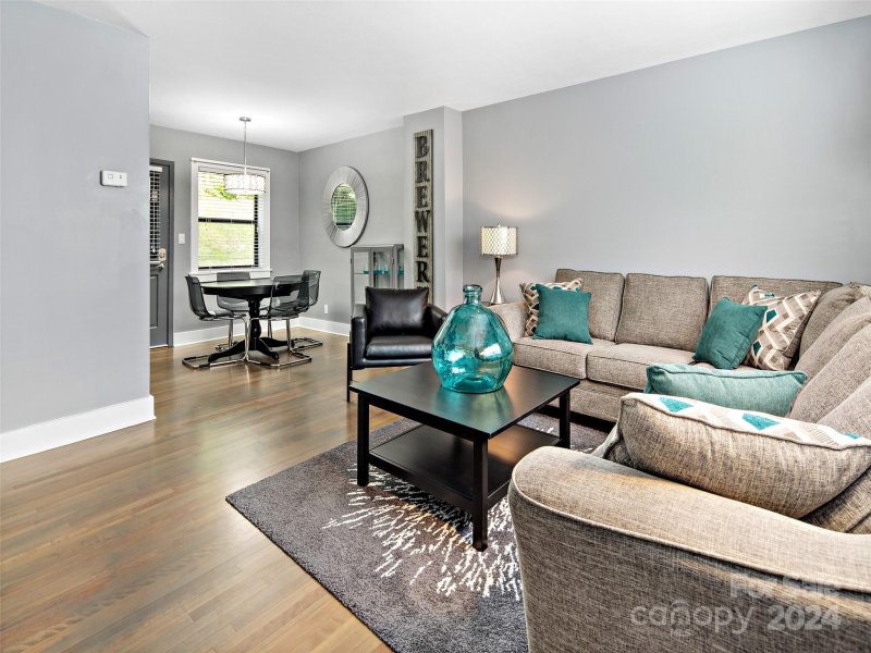 Property image 3 at 615 Biltmore Avenue, Asheville, NC 28803