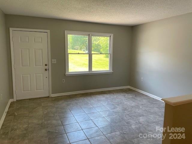 Property image 4 at 115 23rd Street, Hickory, NC 28601