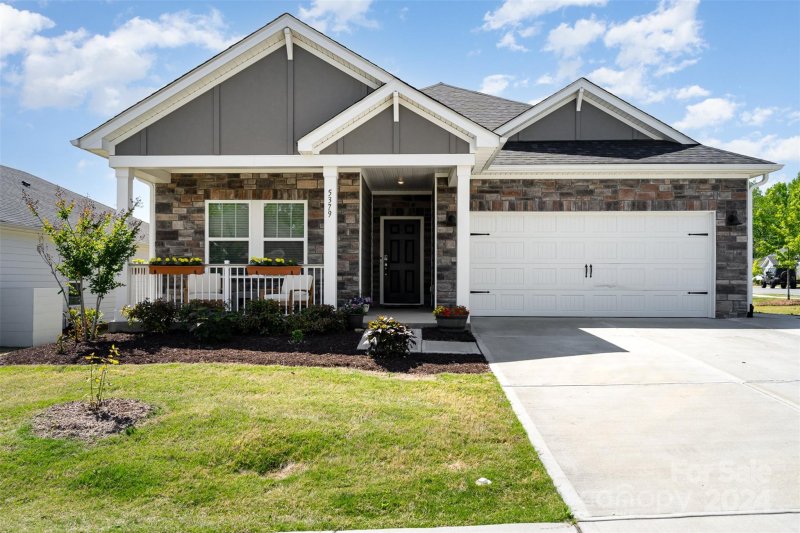 Property image 2 at 5379 Turtle Creek Drive, Denver, NC 28037