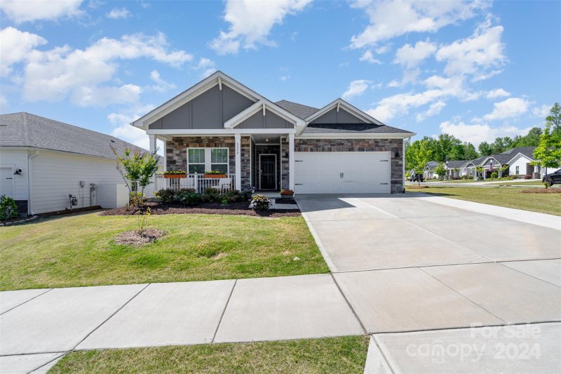 Property image 3 at 5379 Turtle Creek Drive, Denver, NC 28037