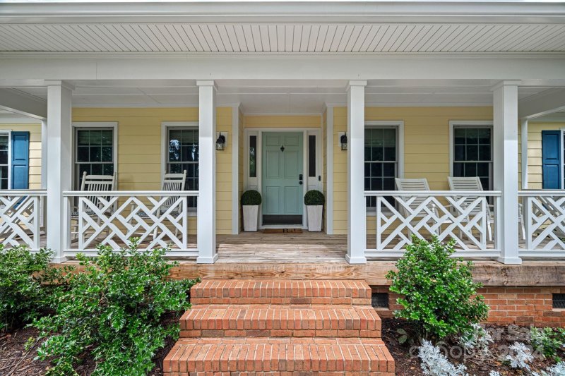 Property image 2 at 9216 Willowglen Trail, Charlotte, NC 28215