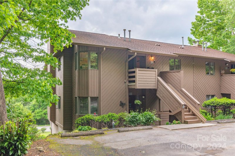 Property image 3 at 305 Piney Mountain Drive, Asheville, NC 28805