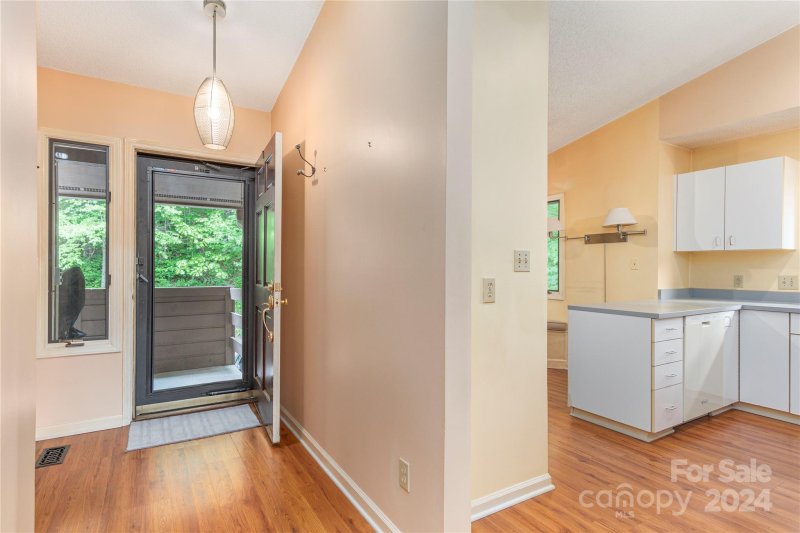 Property image 5 at 305 Piney Mountain Drive, Asheville, NC 28805