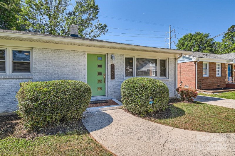 Property image 3 at 1821 St Paul Street, Charlotte, NC 28216